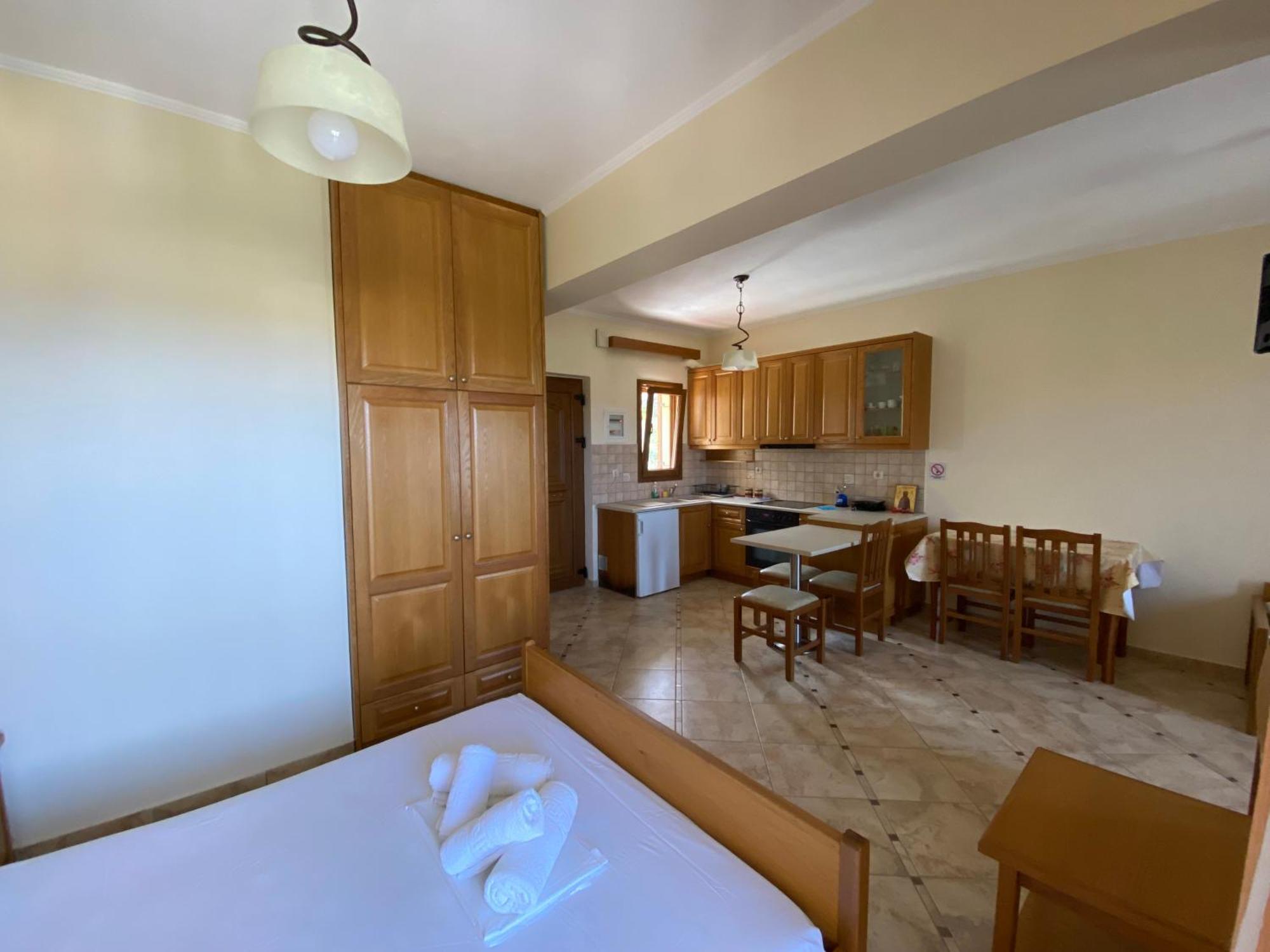 Demiris Hotel Sívota エクステリア 写真