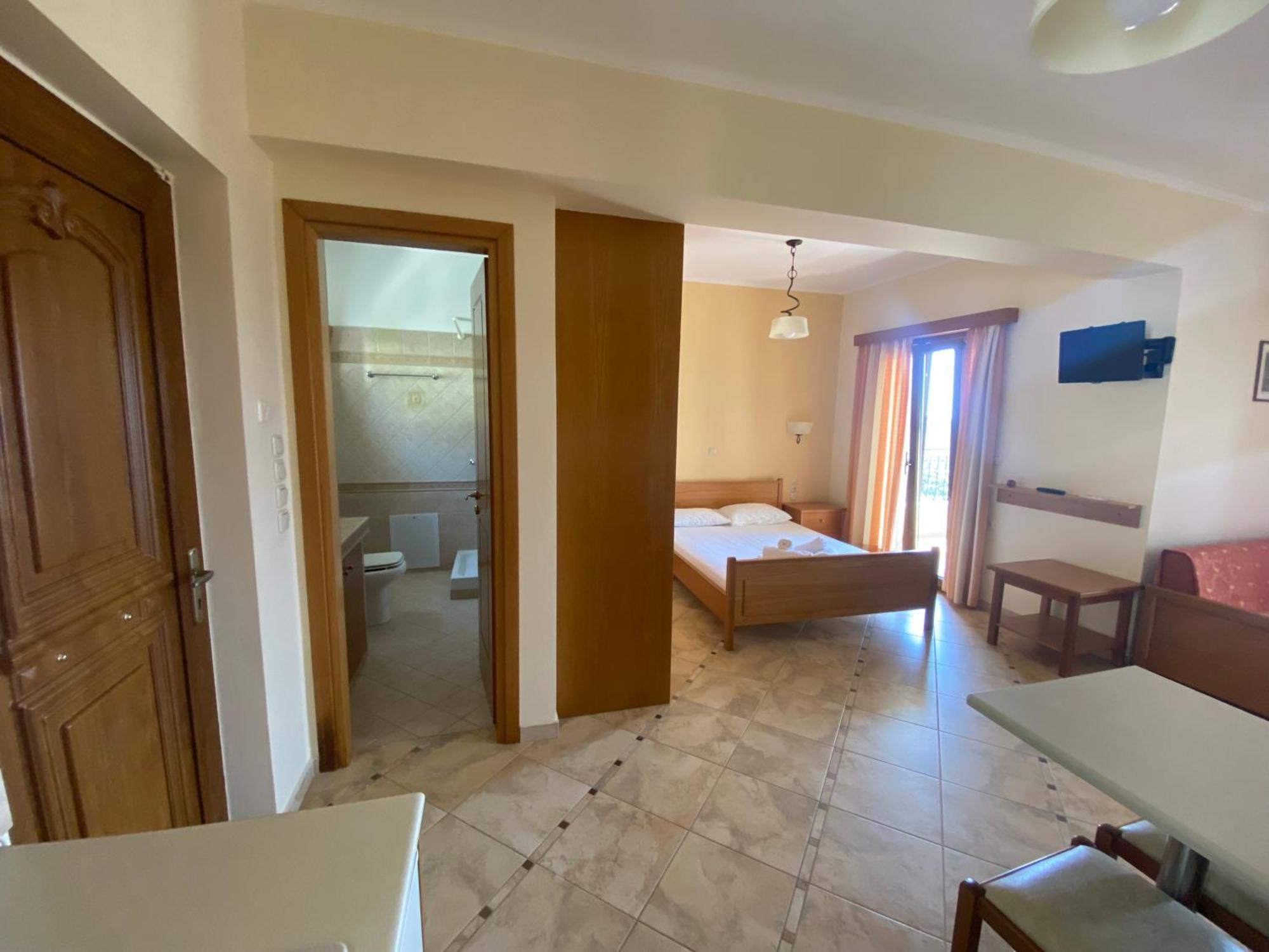 Demiris Hotel Sívota エクステリア 写真